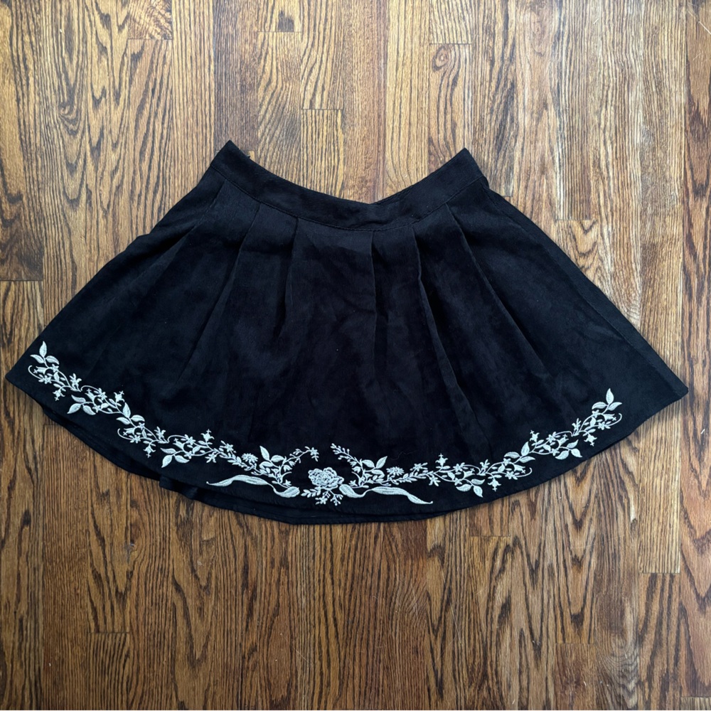 SOLD Elegant Black Skirt with White Embroidery